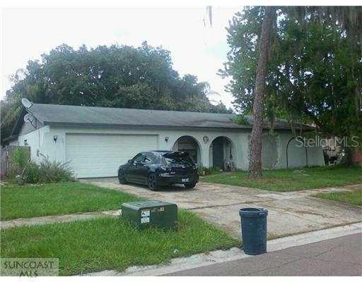 1004 Highgrove Ct., Valrico, FL 33596