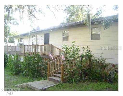 1112 N Florida Ave., Tarpon Springs, FL 34689