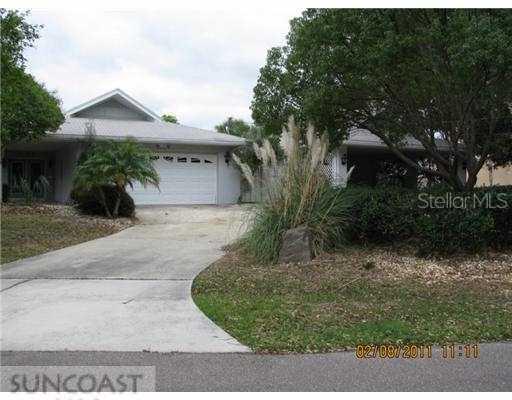 1649 Seabreeze Dr., Tarpon Springs, FL 34689