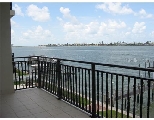 312 8th Ave. #201, Tierra Verde, FL 33715