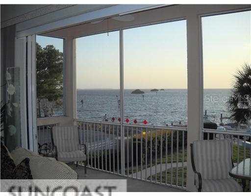 1597 Wharfside Dr., Tarpon Springs, FL 34689
