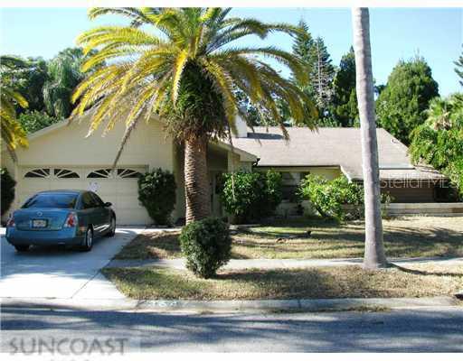 3647 Scarlet Tanager Dr., Palm Harbor, FL 34683