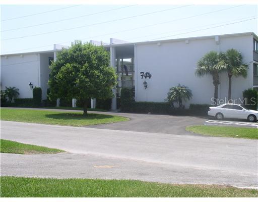 50 Harbor View Ln. #28, Belleair Bluffs, FL 33770