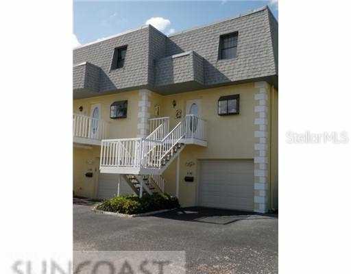 275 Capri Cir. #105, Treasure Island, FL 33706