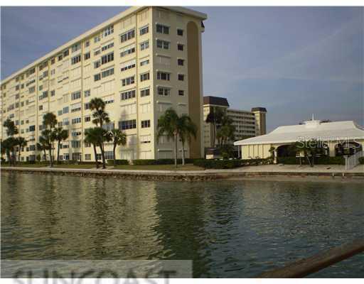 4750 Cove Cir. #608, St Petersburg, FL 33708