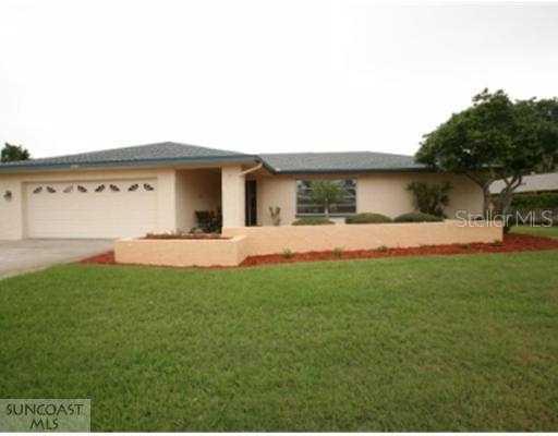 6901 Greenbrier Dr., Largo, FL 33777