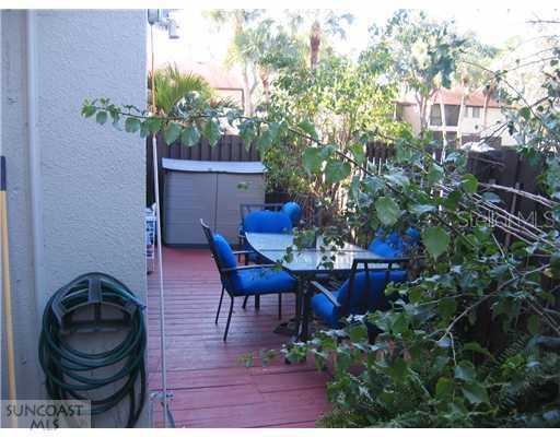 885 Village Dr. #101, St Petersburg, FL 33716