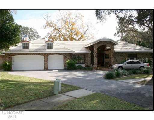 2889 Chelsea Pl., Clearwater, FL 33759