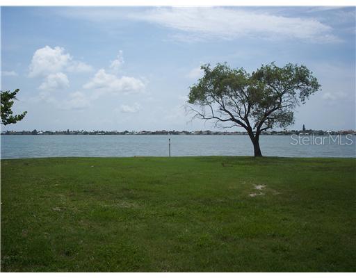 24 Sunset Bay Dr., Belleair, FL 33756