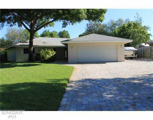 11601 Oak Ave., Seminole, FL 33772