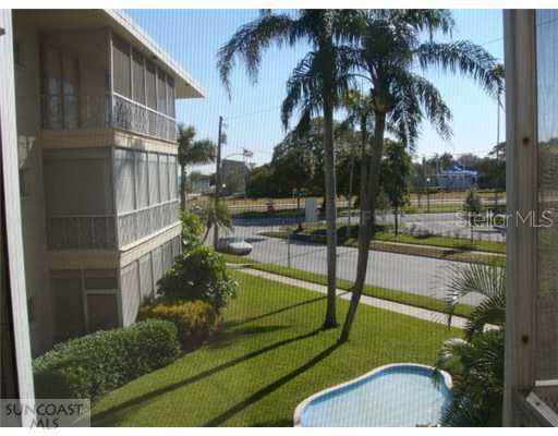 615 10th Ave. #4, St Petersburg, FL 33701