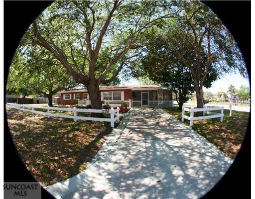 1228 N 42nd St., St. Petersburg, FL 33713