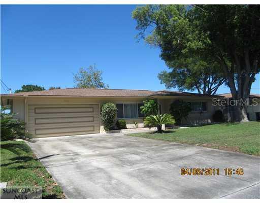 320 Teresa Dr., Largo, FL 33770