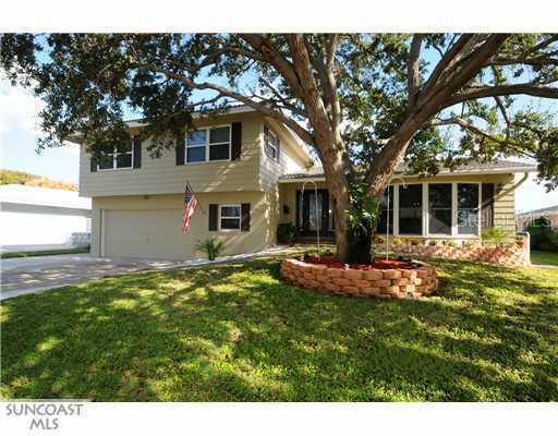 9045 Saint Andrews Dr., Largo, FL 33777