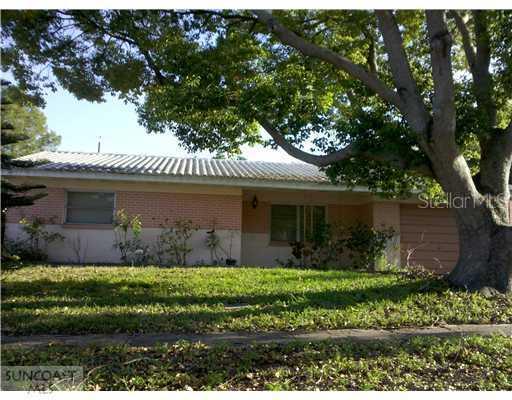 11096 Freedom Way, Seminole, FL 33772