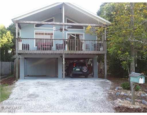 795 Lime St., Palm Harbor, FL 34683