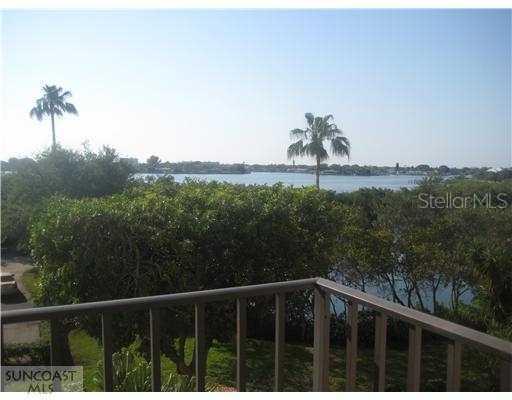 7050 Sunset Dr. #304, South Pasadena, FL 33707