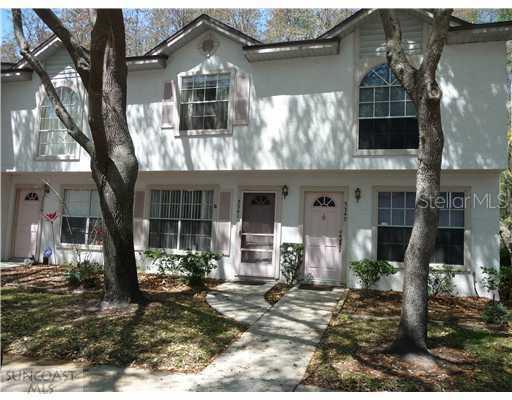 3341 Fox Hunt Dr. #B, Palm Harbor, FL 34683