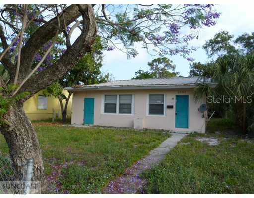3741 S 14th Ave., St Petersburg, FL 33711