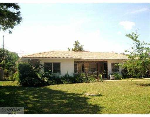 3890 Benson Ave., St Petersburg, FL 33713