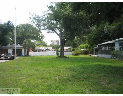 2661 S 44th St., Gulfport, FL 33711