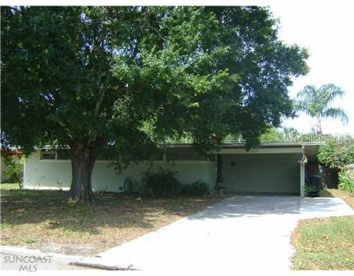 1942 Hampton Dr., St Petersburg, FL 33710