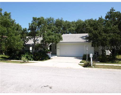 1033 Rosetree Ln., Tarpon Springs, FL 34689