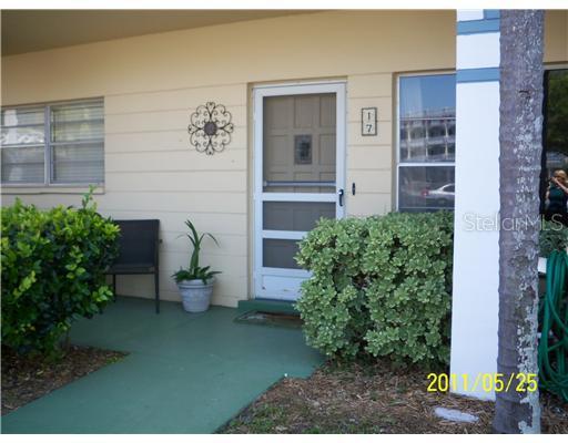 2405 Franciscan Dr. #17, Clearwater, FL 33763