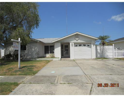 8284 Denise Dr., Seminole, FL 33777