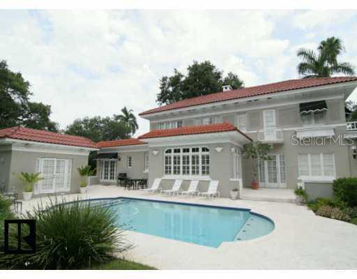 1730 Beach Dr., St Petersburg, FL 33704