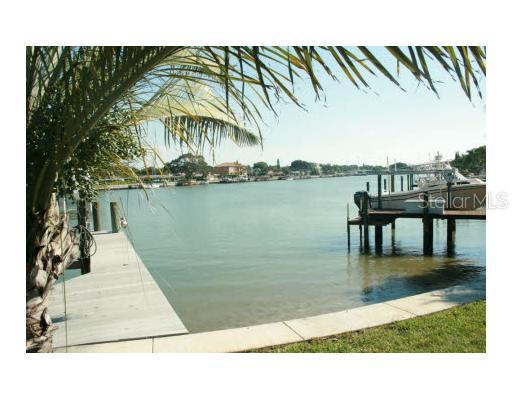 403 Buttonwood Ln., Largo, FL 33770