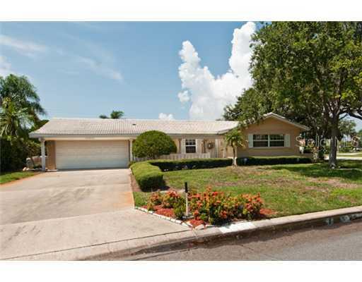 10001 S Yacht Club Dr., Treasure Island, FL 33706