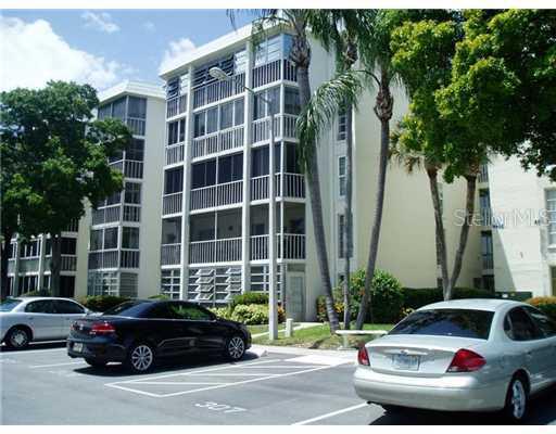 4902 38th Way #406, St Petersburg, FL 33711