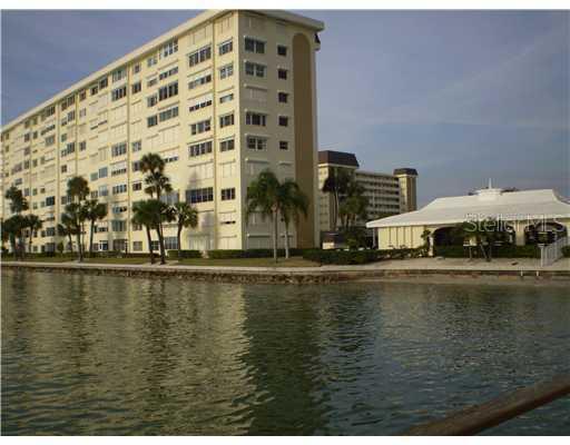 4750 Cove Cir. #501, St Petersburg, FL 33708