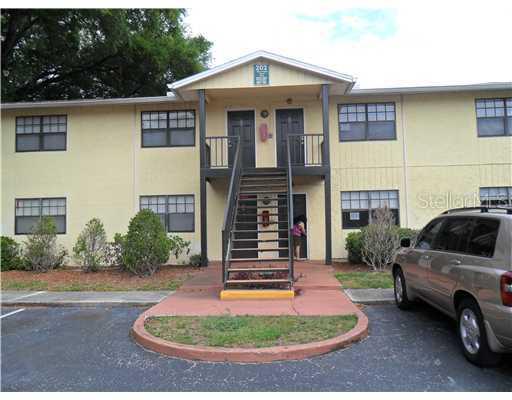 202 Pine Violet Ct. #101, Tampa, FL 33612