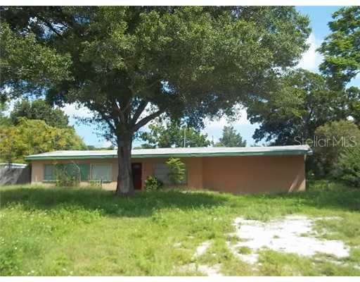 11565 Ridgewood Cir., Seminole, FL 33772