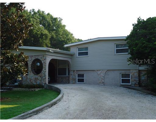 9461 93rd St., Seminole, FL 33777