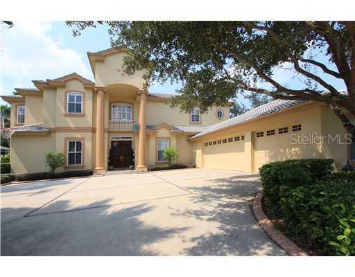 207 Highland Woods Dr., Safety Harbor, FL 34695