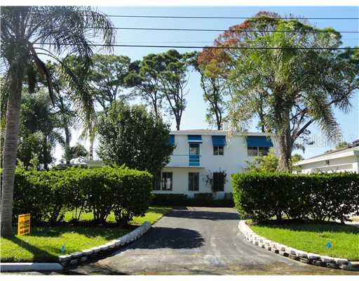 1748 Santa Barbara Dr., Dunedin, FL 34698