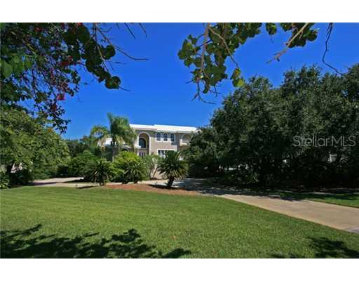 1819 Bayview Dr., Tierra Verde, FL 33715