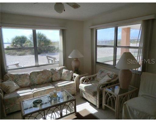10280 Gulf Blvd. #17, Treasure Island, FL 33706