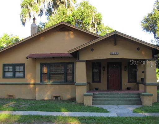 203 Stewart Ave., DeLand, FL 32720