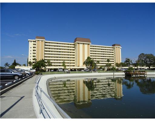 4725 Cove Cir. #304, St Petersburg, FL 33708