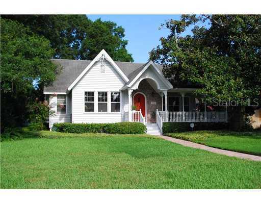 1916 Crescent Lake Dr., St Petersburg, FL 33704