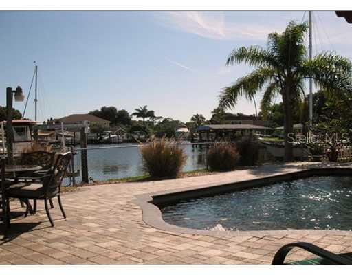 5541 NE Bayou Grande Blvd., St Petersburg, FL 33703