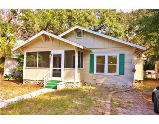 624 Grosse Ave., Tarpon Springs, FL 34689