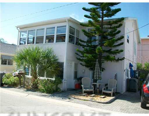 135 85th Ave., Treasure Island, FL 33706