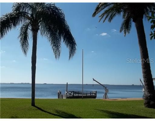 110 Carlyle Dr., Palm Harbor, FL 34683