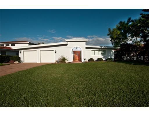11675 6th St., Treasure Island, FL 33706