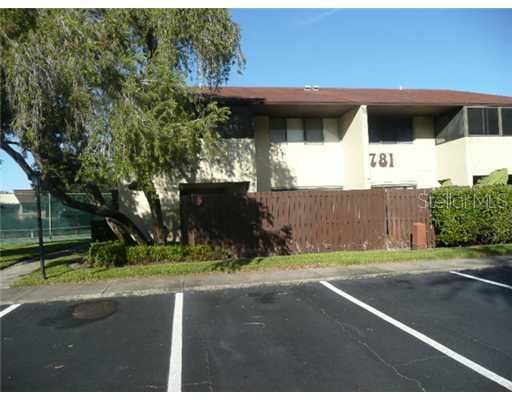 781 Village Lake Ter. #101B, St Petersburg, FL 33716